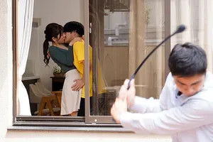 Nhân viên văn phòng nữ tương phản tại Ngân hàng Ping An,