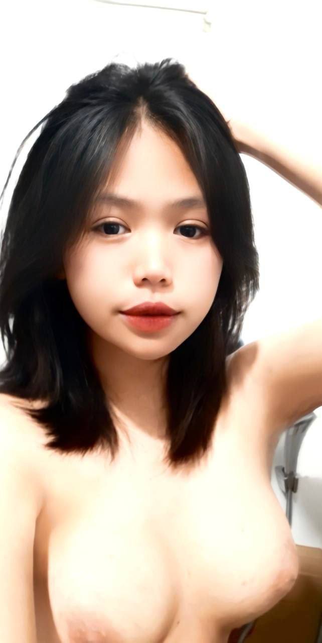 "91 độc đáo" mông con đĩ tương phản thật gợi cảm, tất trắng bị địt